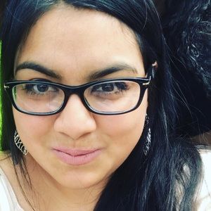 Meet your Posher, Myriam